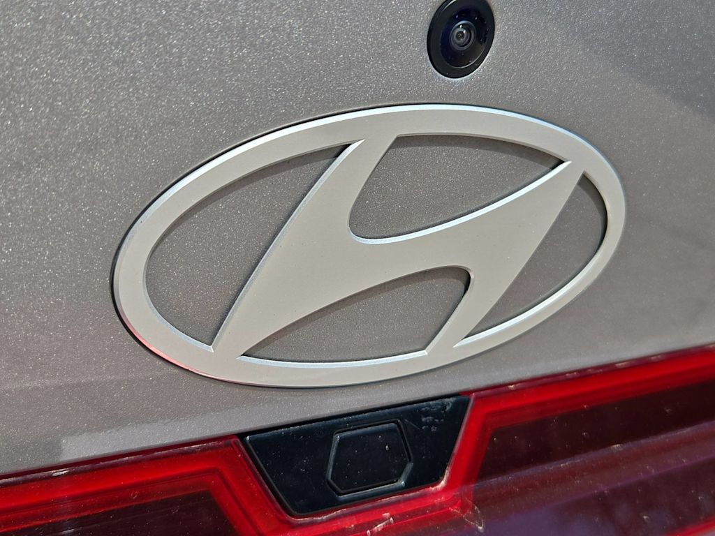 Thumbnail: 2025 Hyundai Elantra - 25