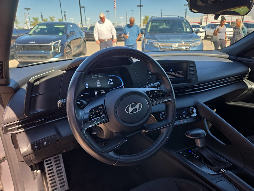 Thumbnail: 2025 Hyundai Elantra - 2
