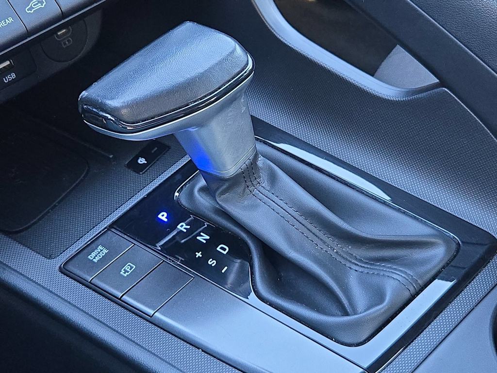 Thumbnail: 2025 Hyundai Elantra - 15