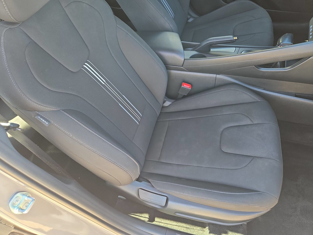 Thumbnail: 2025 Hyundai Elantra - 28
