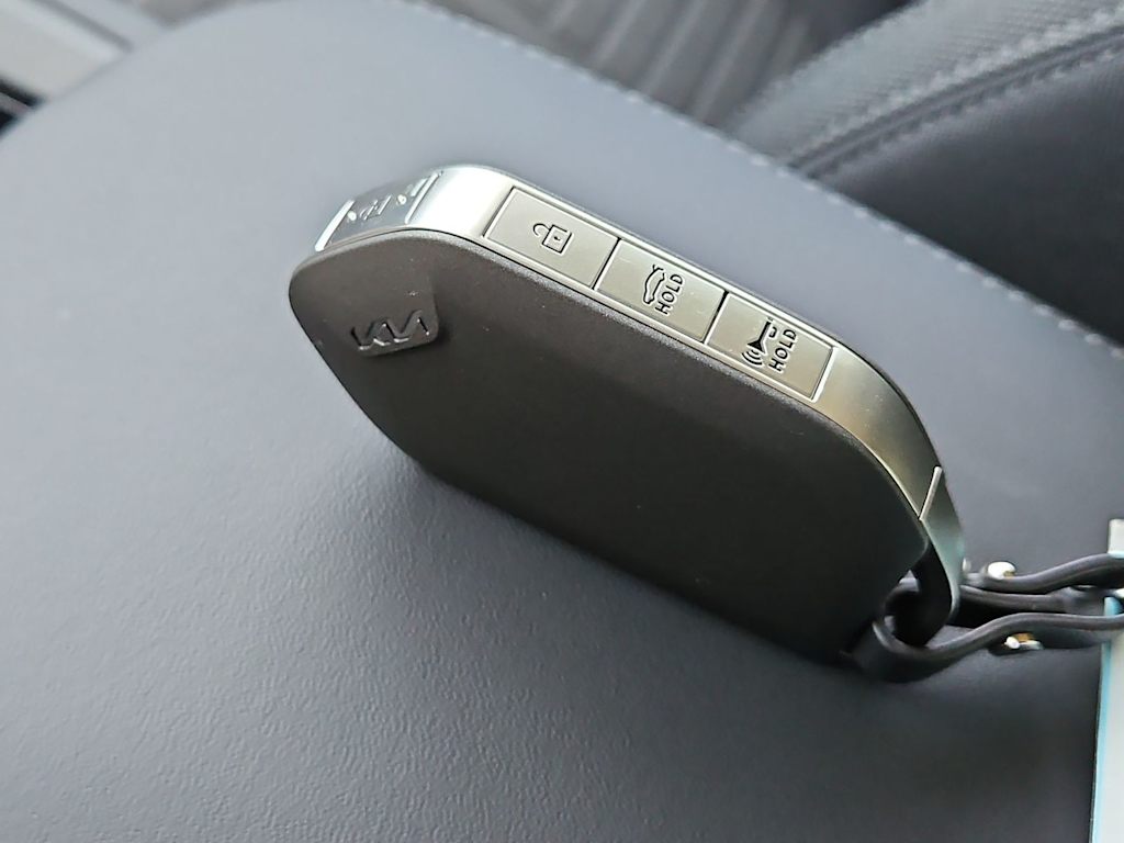 Thumbnail: 2026 Kia K5 - 33