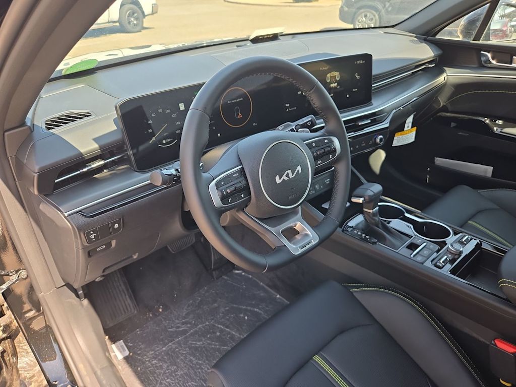 Thumbnail: 2026 Kia K5 - 2