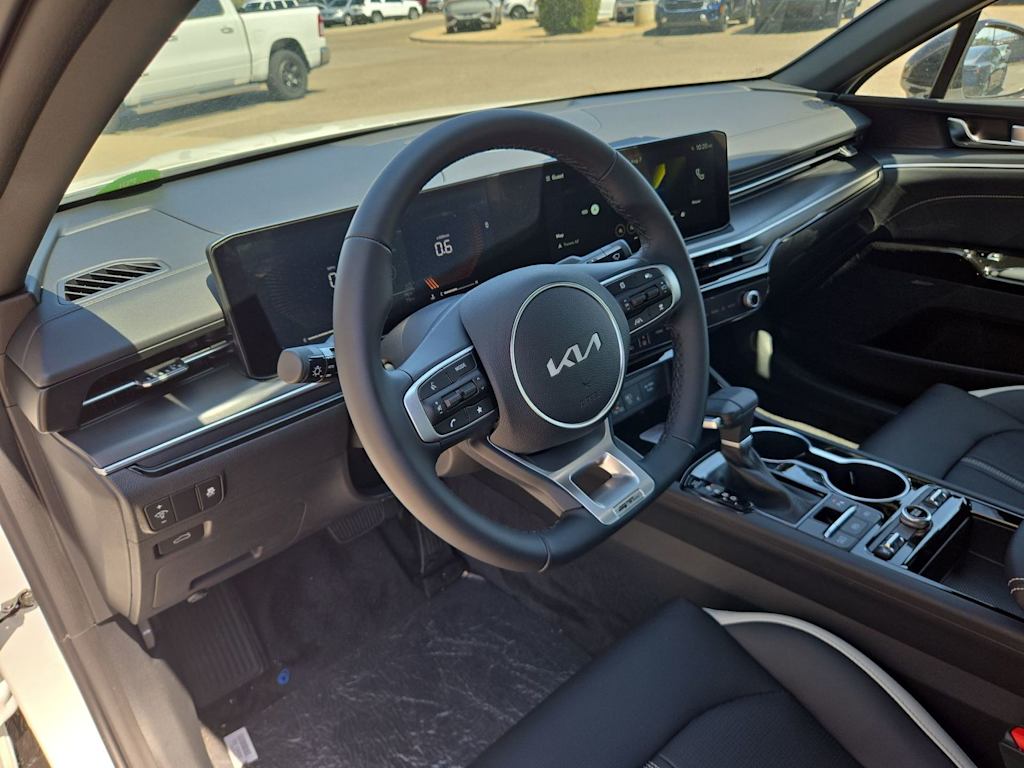 Thumbnail: 2026 Kia K5 - 2
