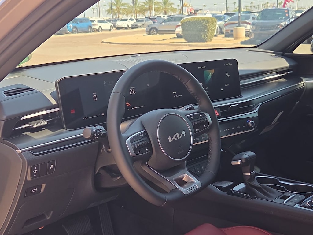 Thumbnail: 2026 Kia K5 - 2