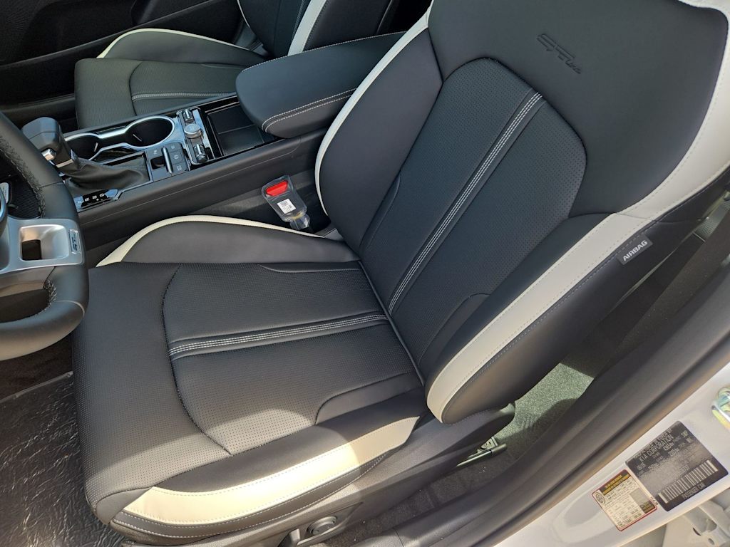 Thumbnail: 2026 Kia K5 - 10