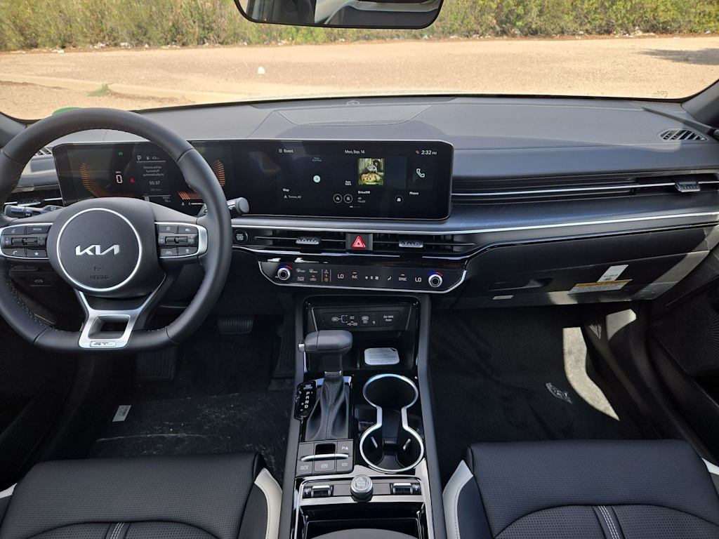 Thumbnail: 2026 Kia K5 - 10