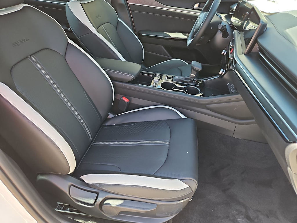 Thumbnail: 2026 Kia K5 - 11