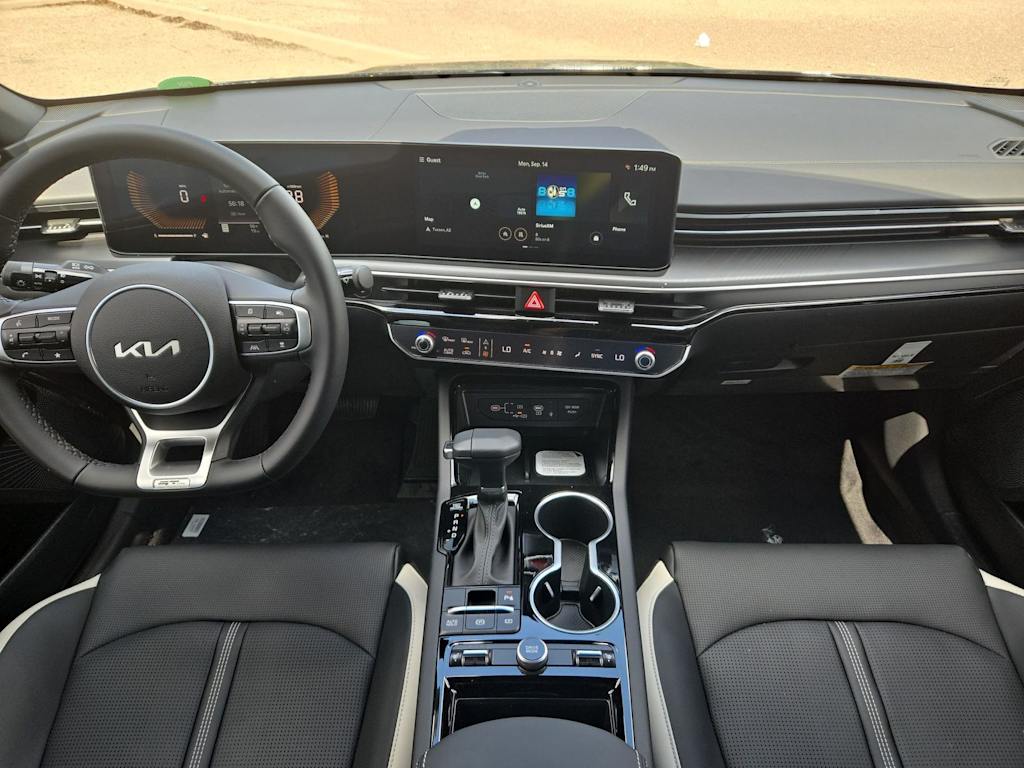 Thumbnail: 2026 Kia K5 - 9
