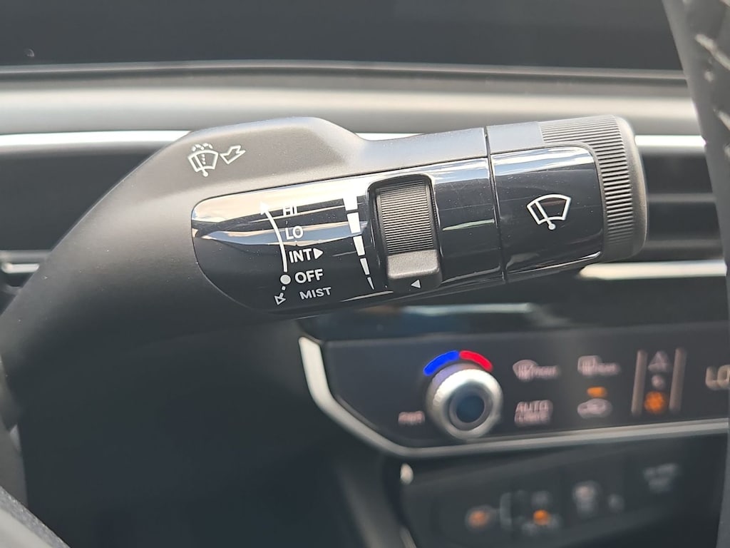 Thumbnail: 2026 Kia K5 - 14