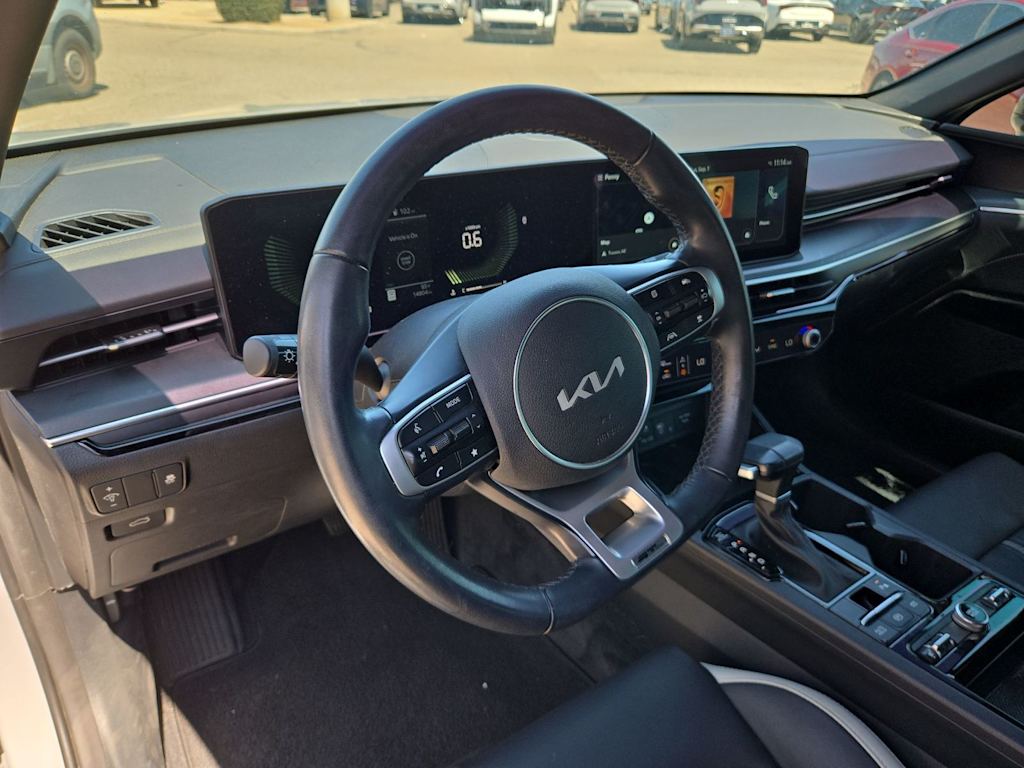 Thumbnail: 2025 Kia K5 - 2