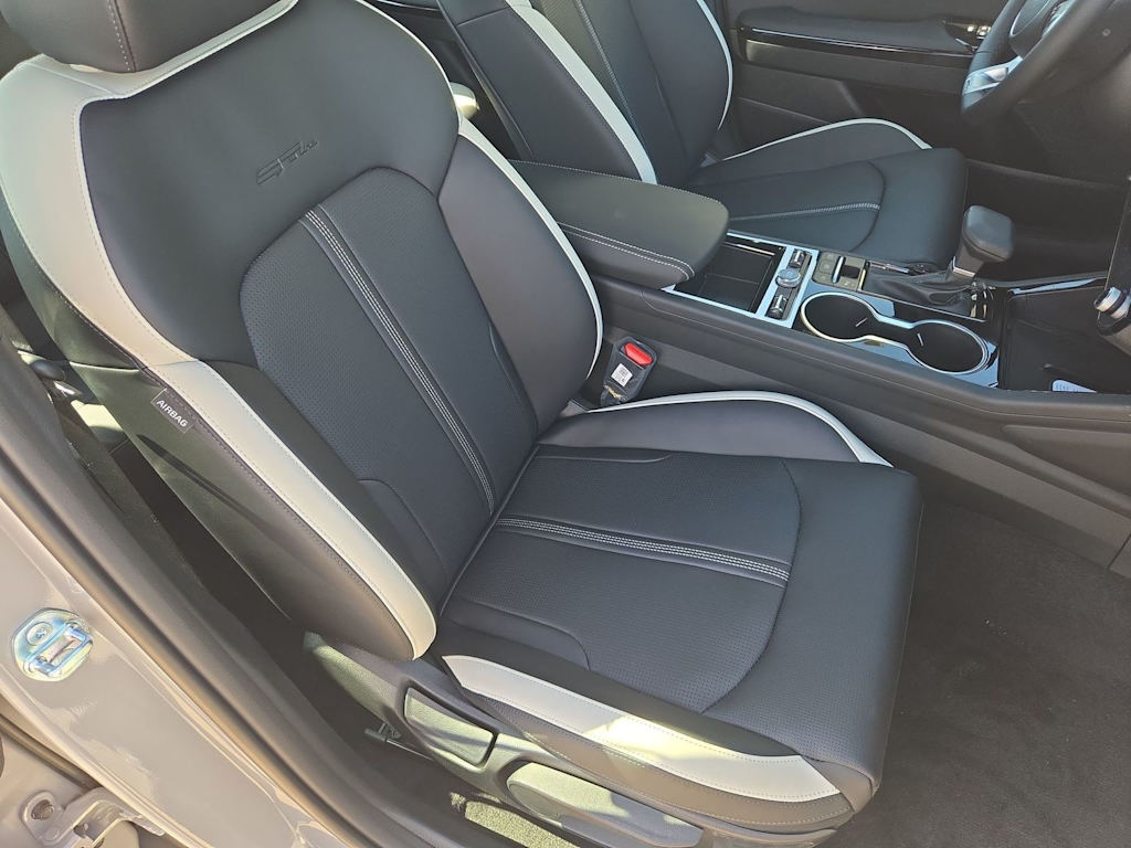 Thumbnail: 2026 Kia K5 - 12