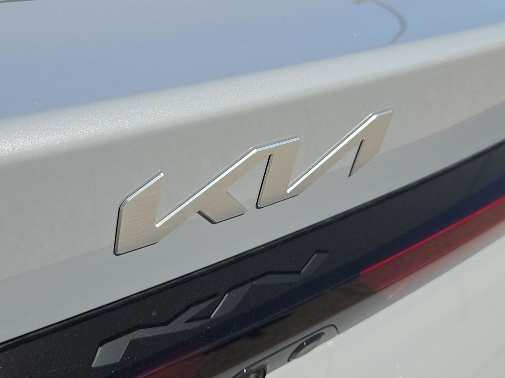 Thumbnail: 2026 Kia K5 - 25