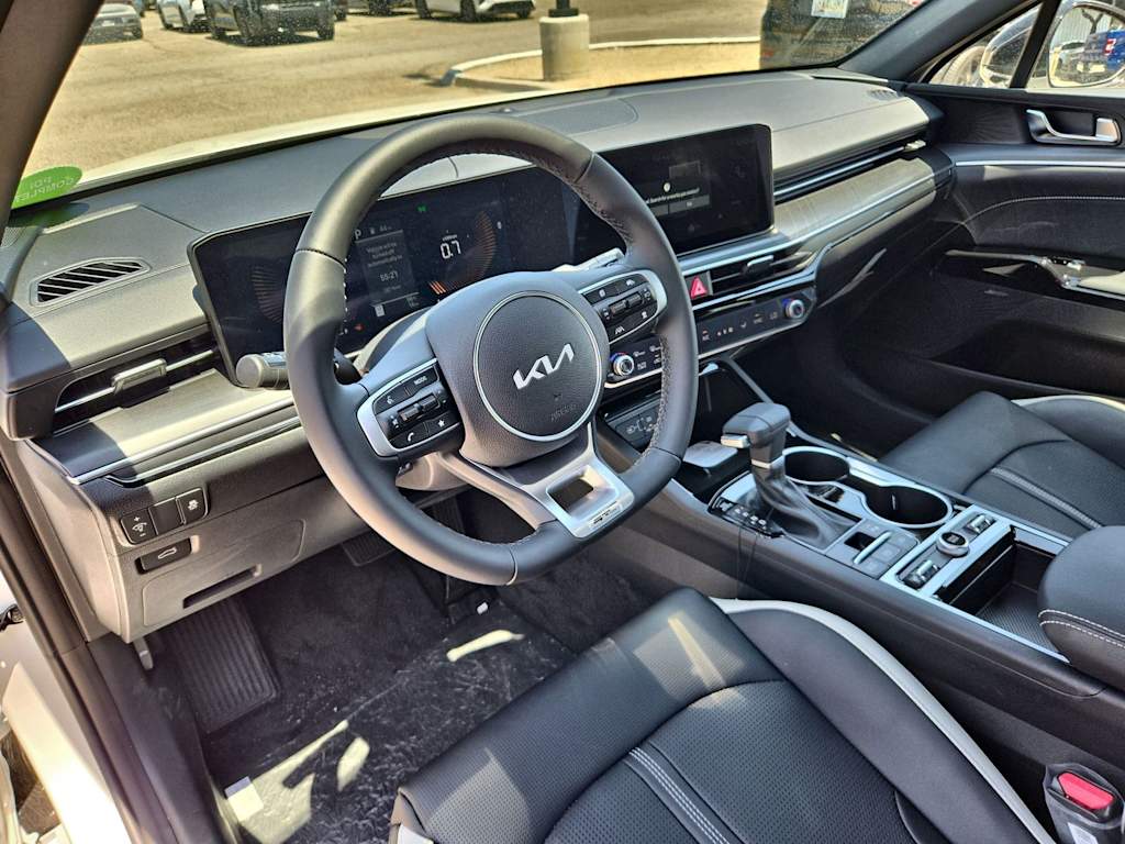 Thumbnail: 2026 Kia K5 - 2