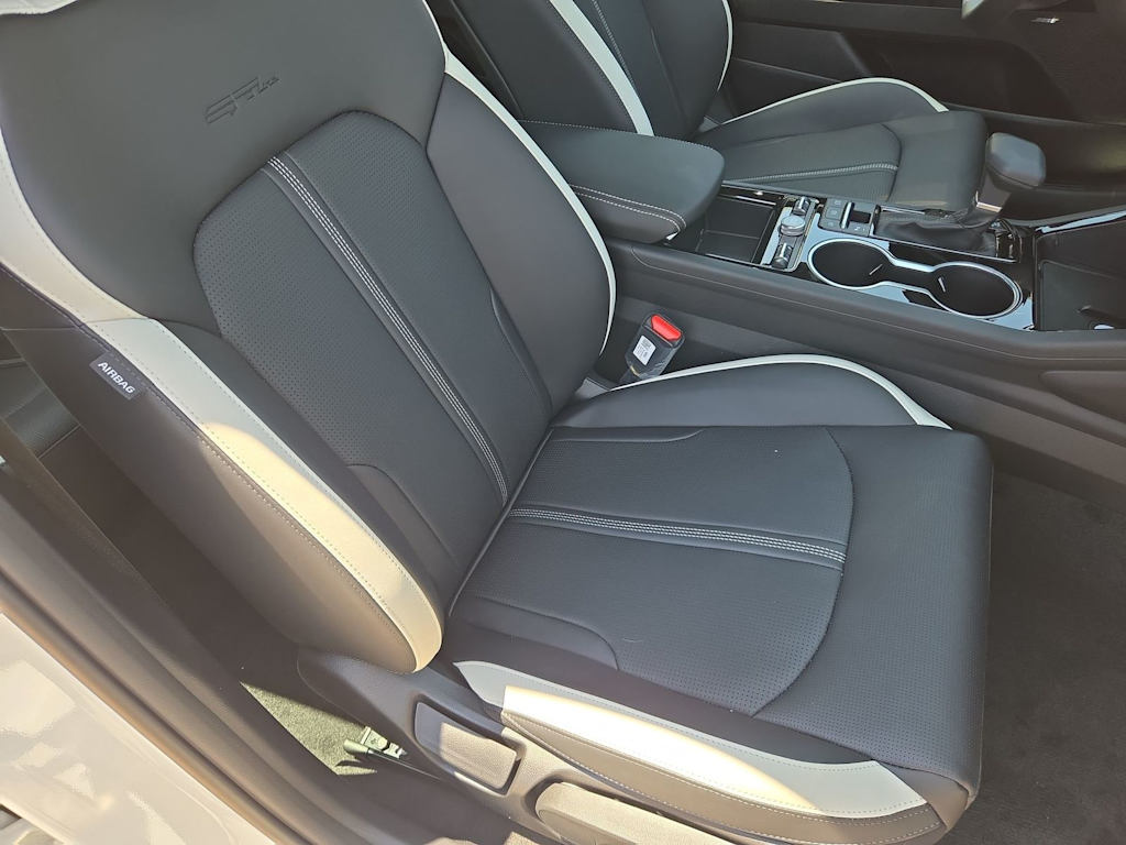 Thumbnail: 2026 Kia K5 - 12