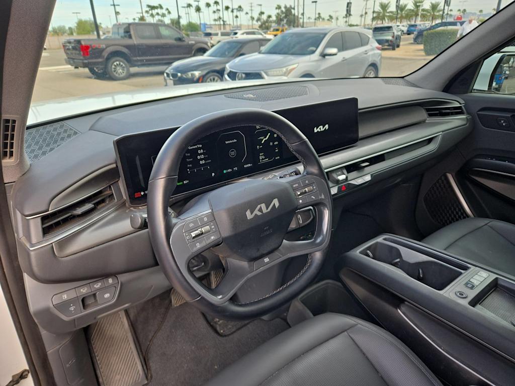 Thumbnail: 2024 Kia EV9 - 2