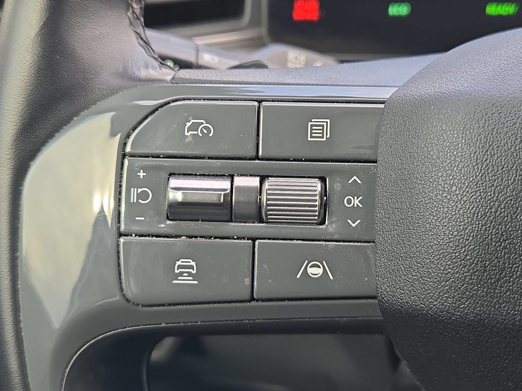 Thumbnail: 2024 Kia EV9 - 26