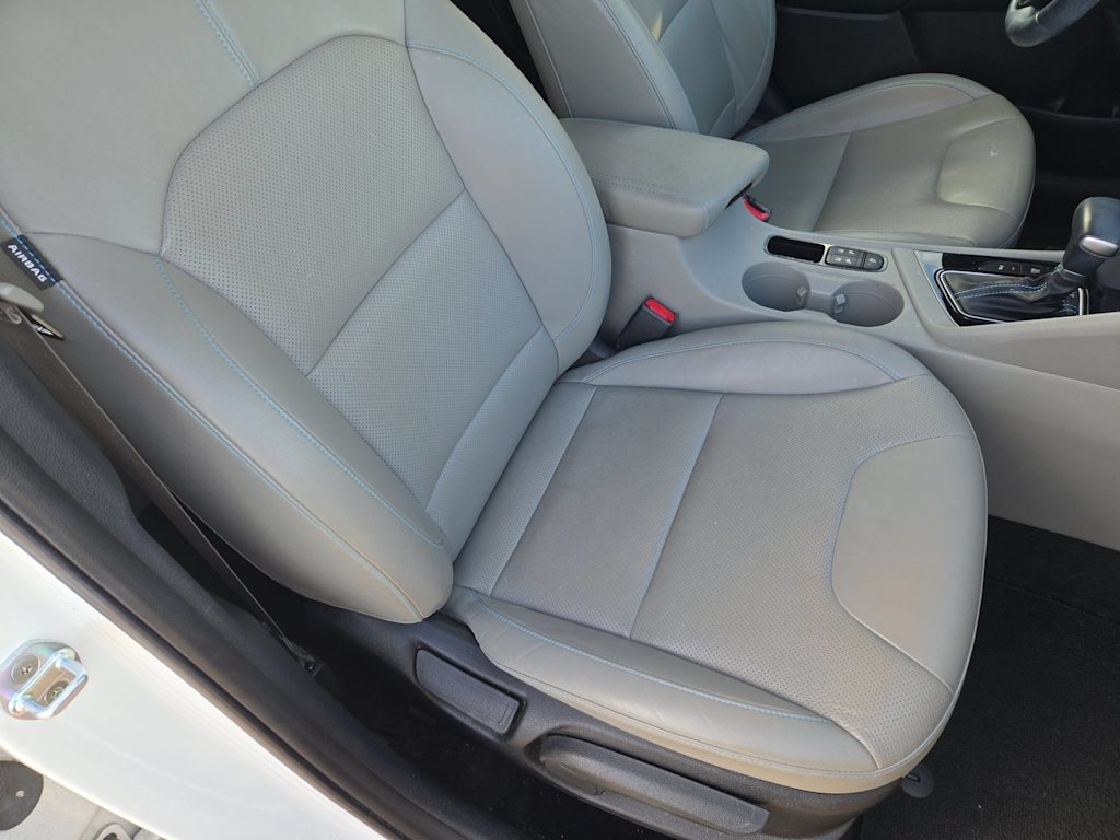 Thumbnail: 2019 Kia Niro - 10