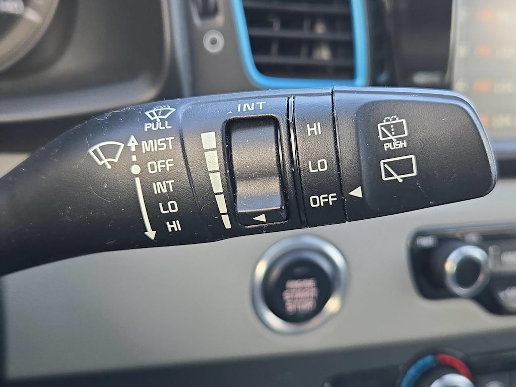 Thumbnail: 2019 Kia Niro - 31
