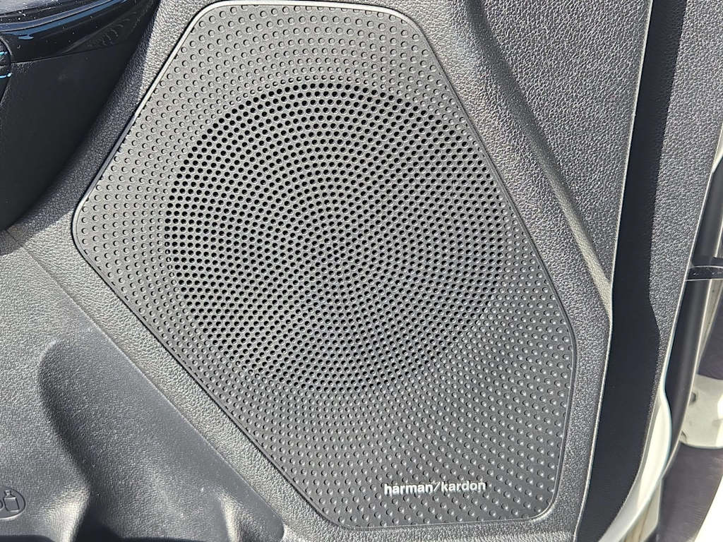 Thumbnail: 2019 Kia Niro - 34