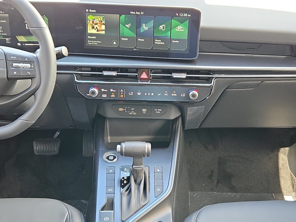 Thumbnail: 2027 Kia Niro - 14