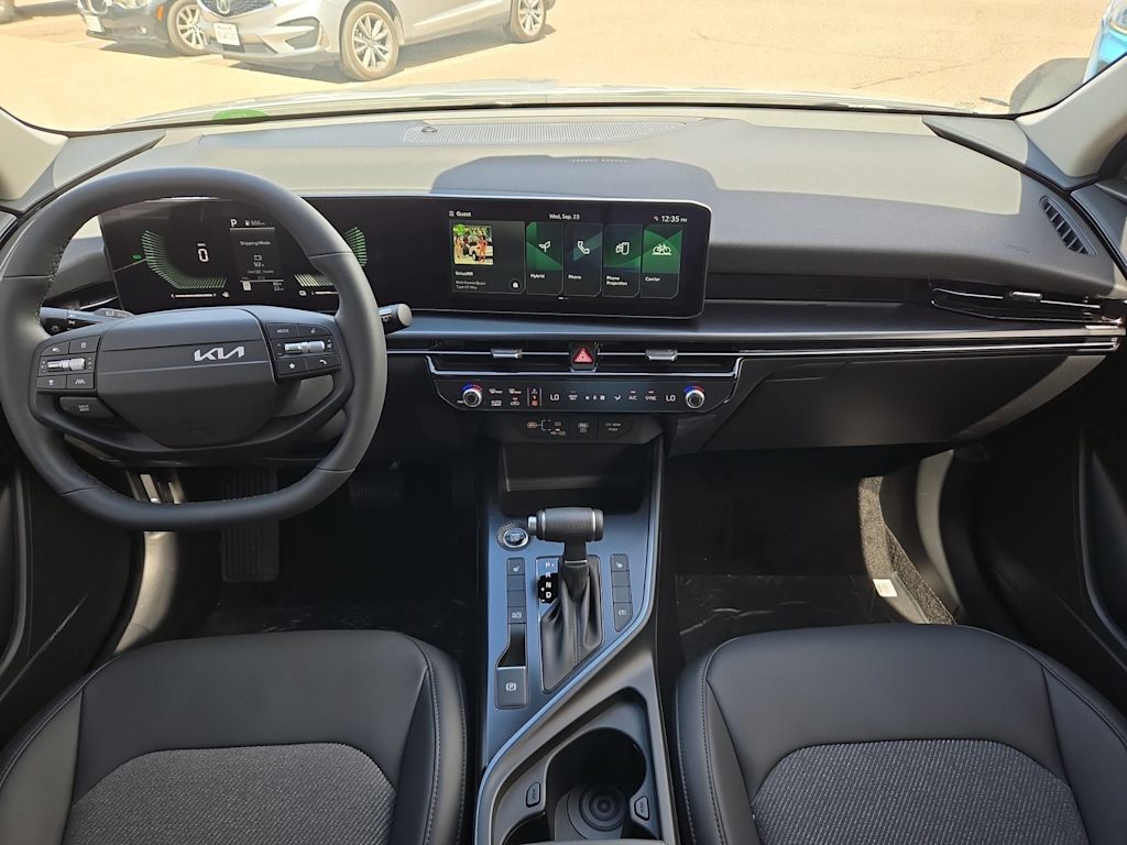Thumbnail: 2027 Kia Niro - 10