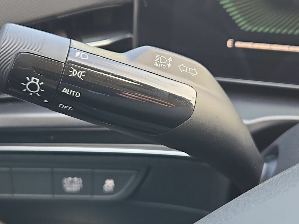 Thumbnail: 2027 Kia Niro - 16