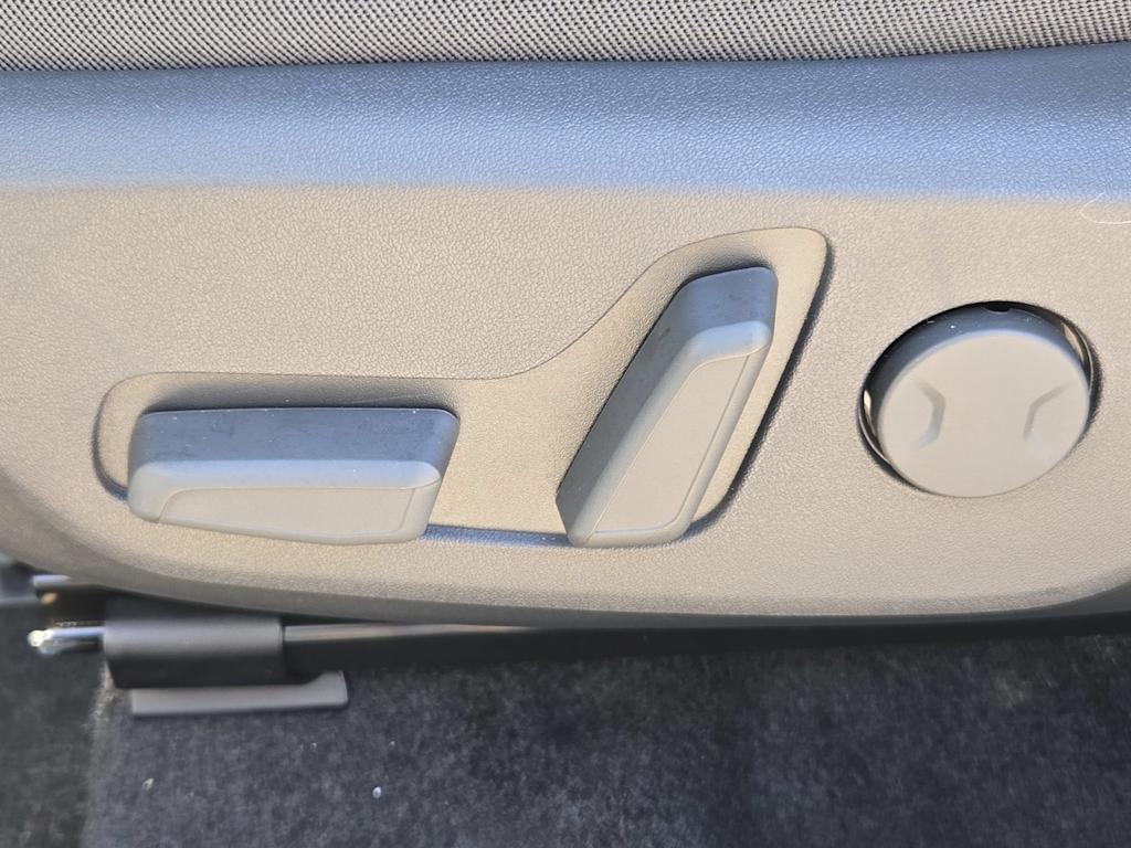 Thumbnail: 2027 Kia Niro - 25