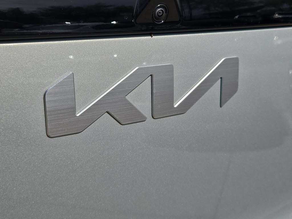 Thumbnail: 2027 Kia Niro - 7