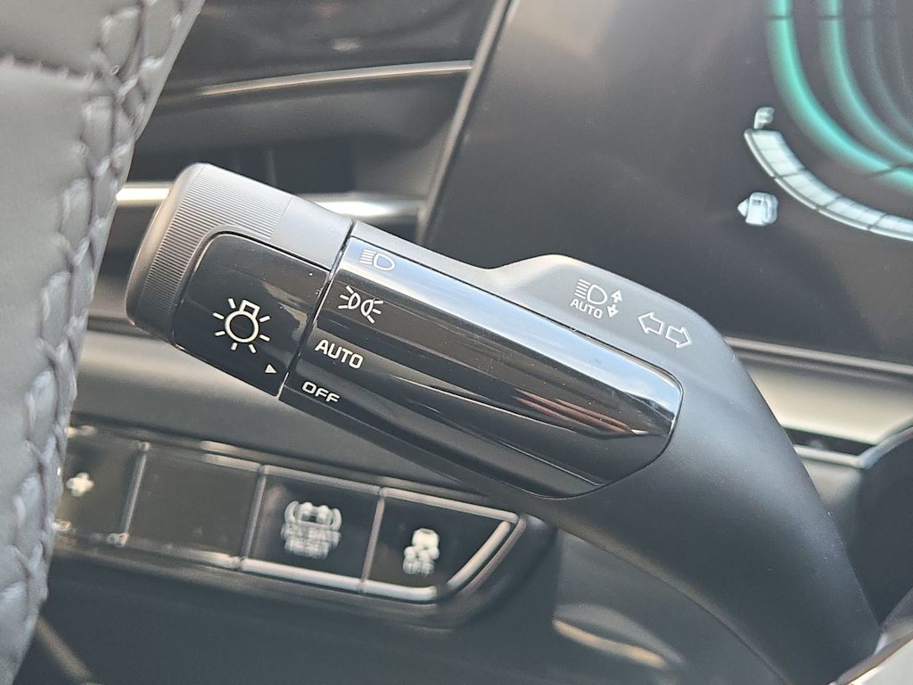 Thumbnail: 2026 Kia Niro - 17