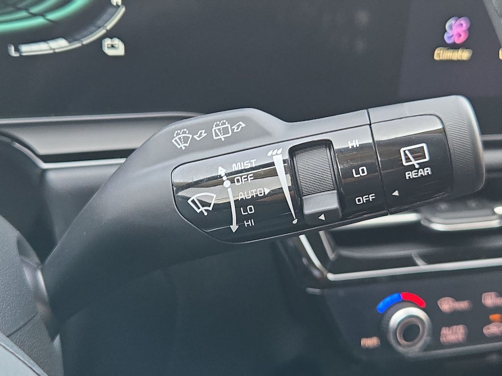 Thumbnail: 2026 Kia Niro - 18