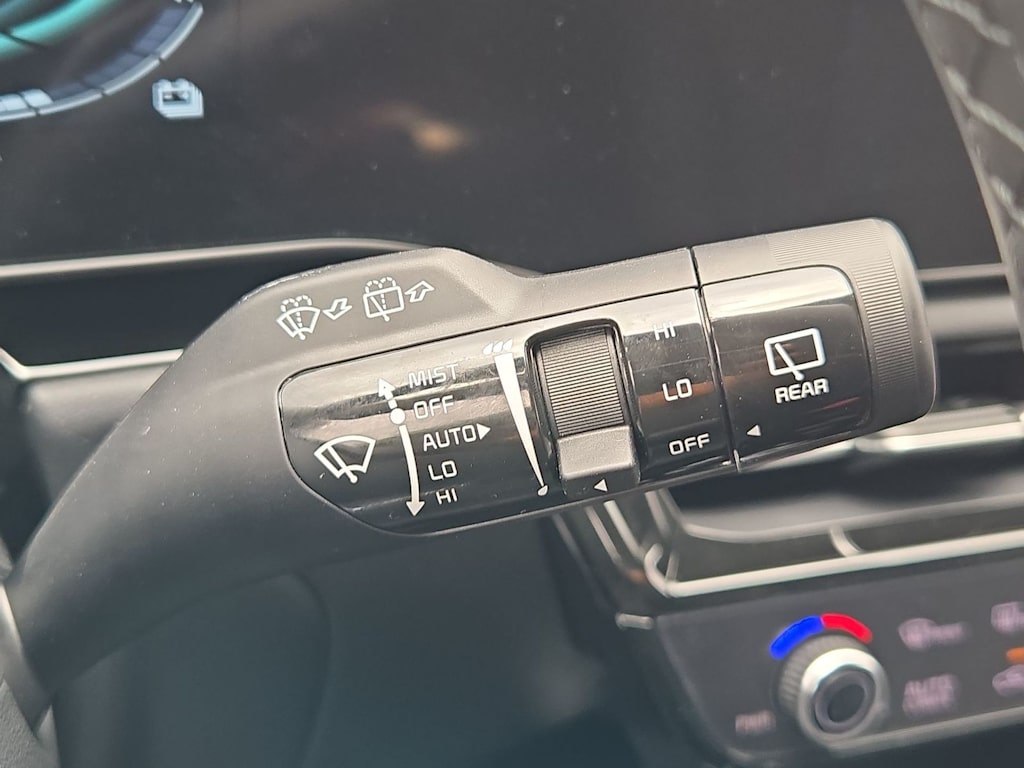 Thumbnail: 2026 Kia Niro - 31