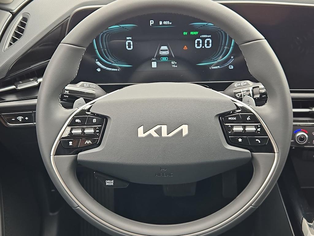 Thumbnail: 2026 Kia Niro - 28