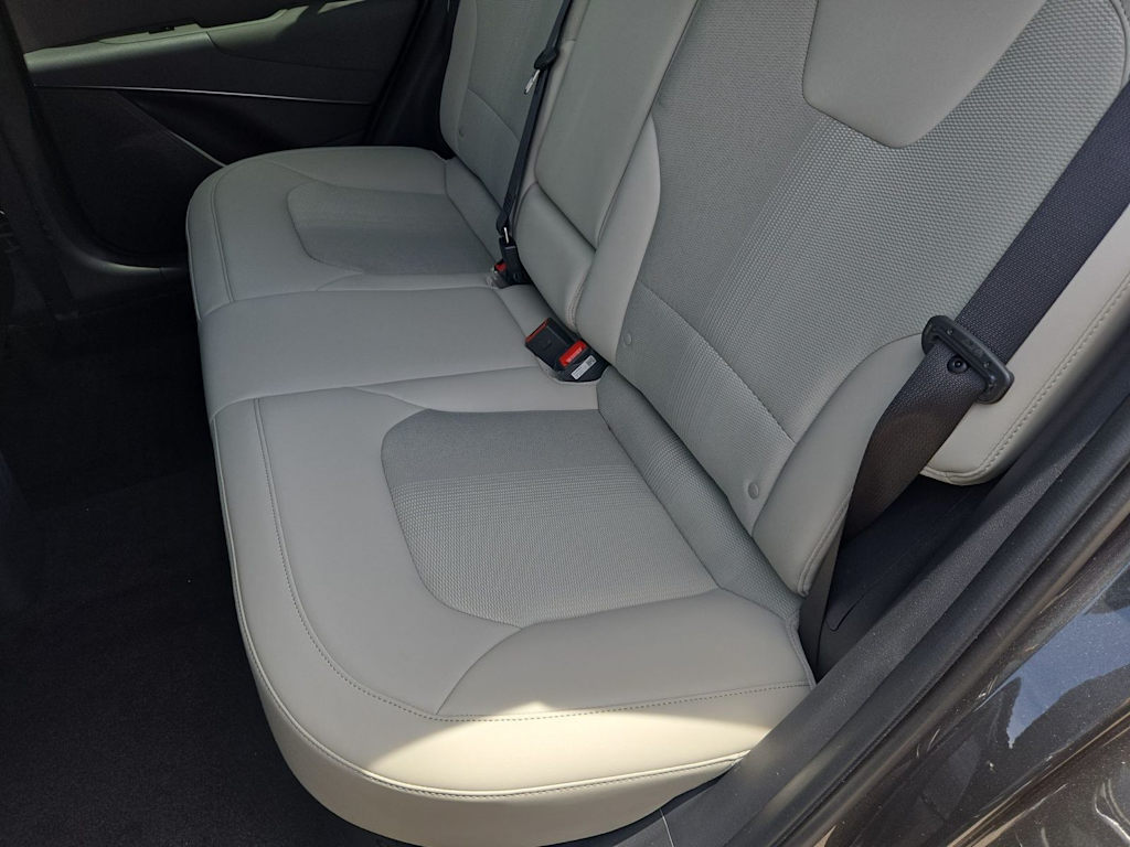 Thumbnail: 2026 Kia Niro - 12