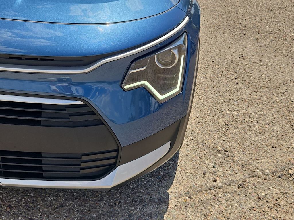 Thumbnail: 2026 Kia Niro - 24