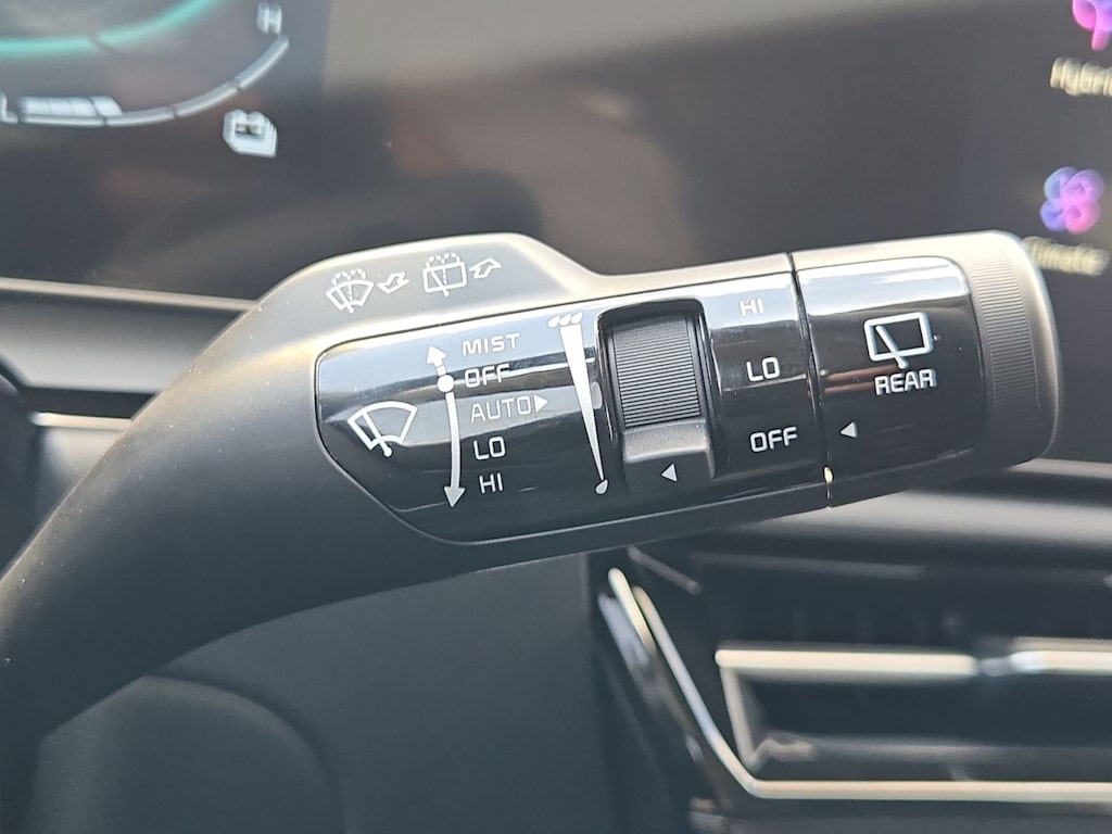 Thumbnail: 2026 Kia Niro - 31