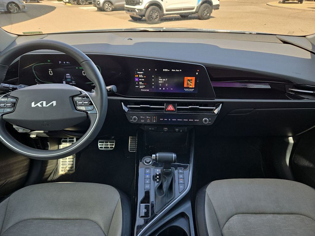 Thumbnail: 2023 Kia Niro - 9