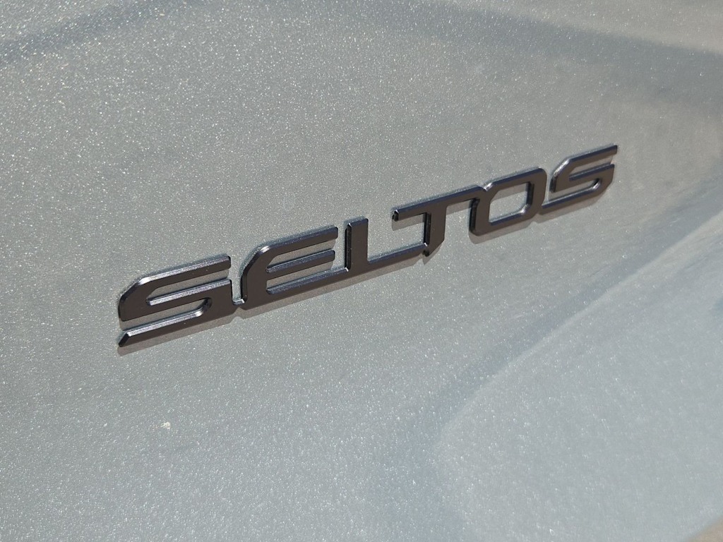 Thumbnail: 2027 Kia Seltos - 24