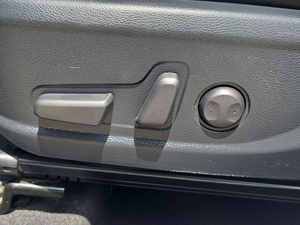 Thumbnail: 2023 Kia Soul - 28