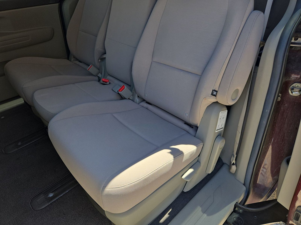 Thumbnail: 2015 Kia Sedona - 13