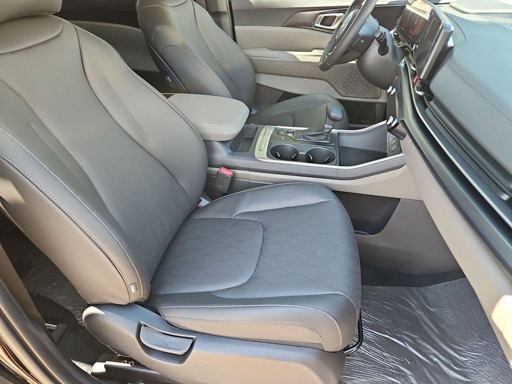 Thumbnail: 2026 Kia Carnival - 26