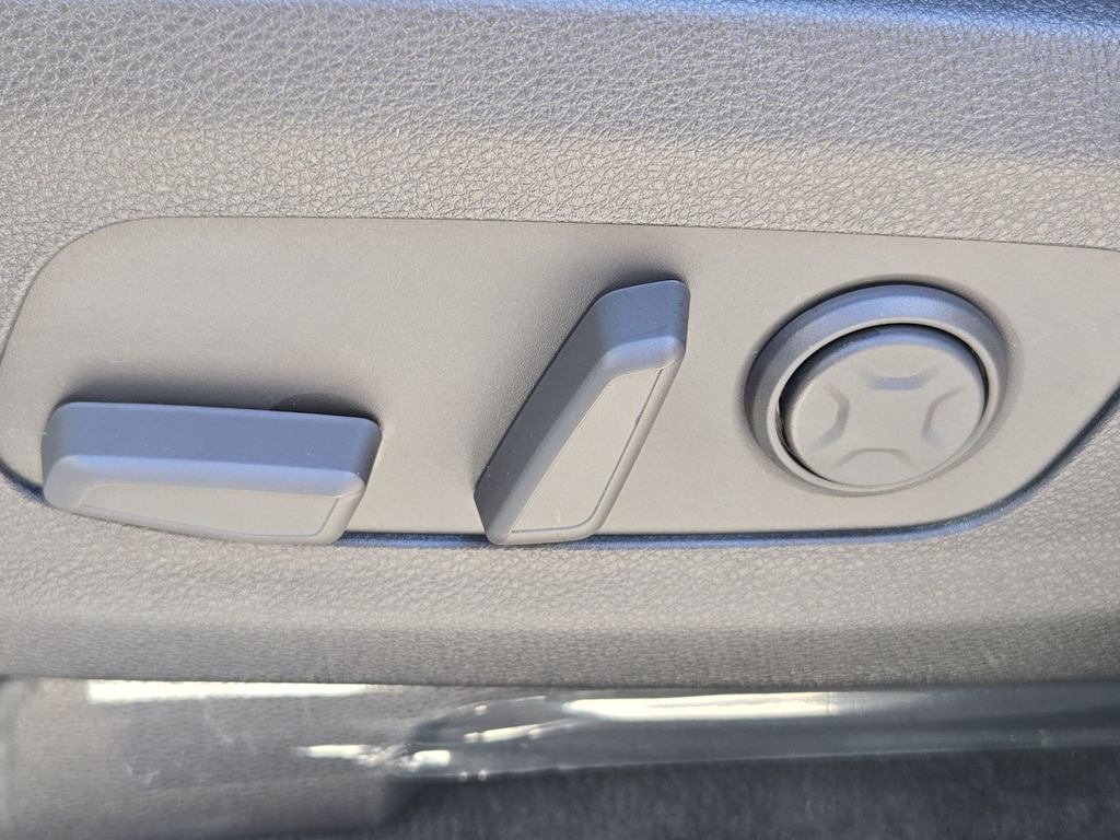 Thumbnail: 2026 Kia Carnival - 26