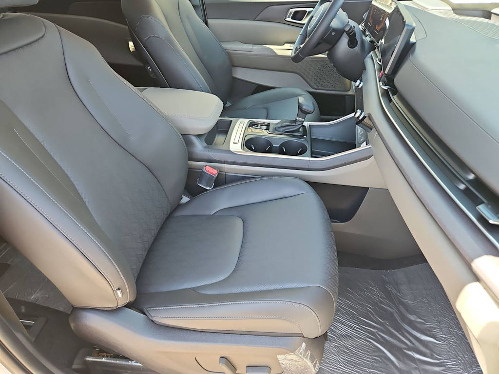 Thumbnail: 2026 Kia Carnival - 27