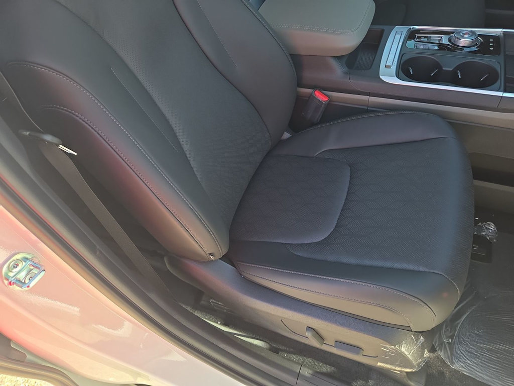 Thumbnail: 2026 Kia Carnival - 26