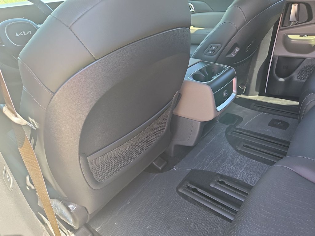 Thumbnail: 2026 Kia Carnival - 12