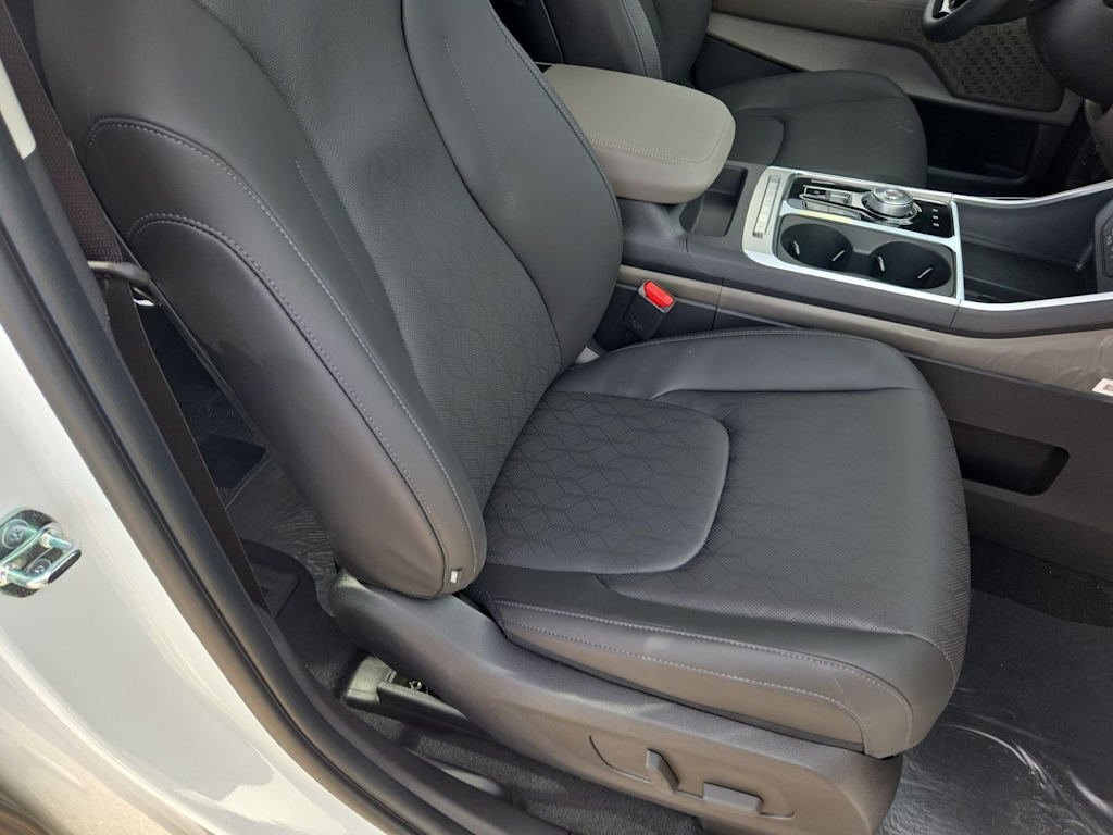 Thumbnail: 2026 Kia Carnival - 12