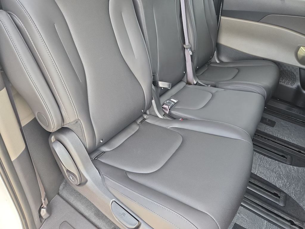 Thumbnail: 2026 Kia Carnival - 27