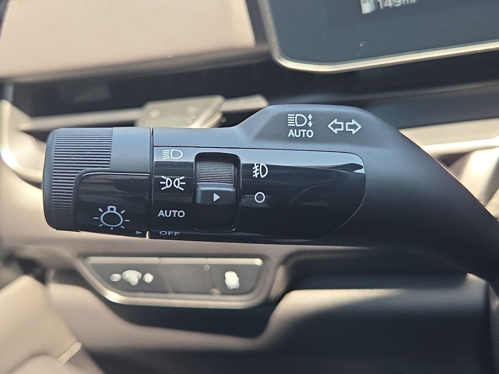 Thumbnail: 2025 Kia Carnival - 31