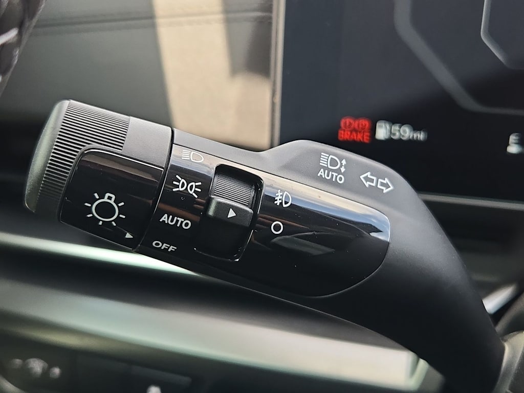 Thumbnail: 2026 Kia Carnival - 32