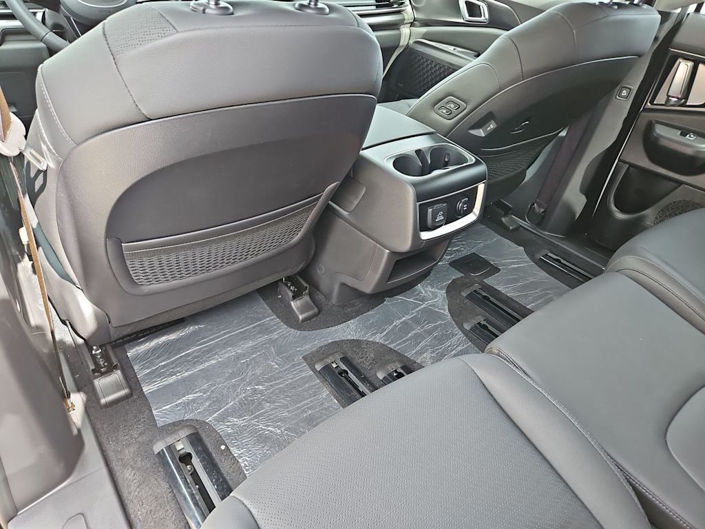 Thumbnail: 2026 Kia Carnival - 13