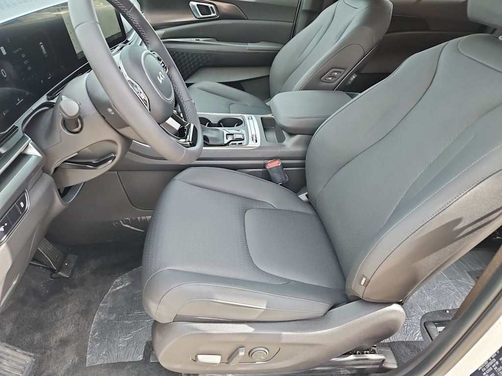 Thumbnail: 2026 Kia Carnival - 11